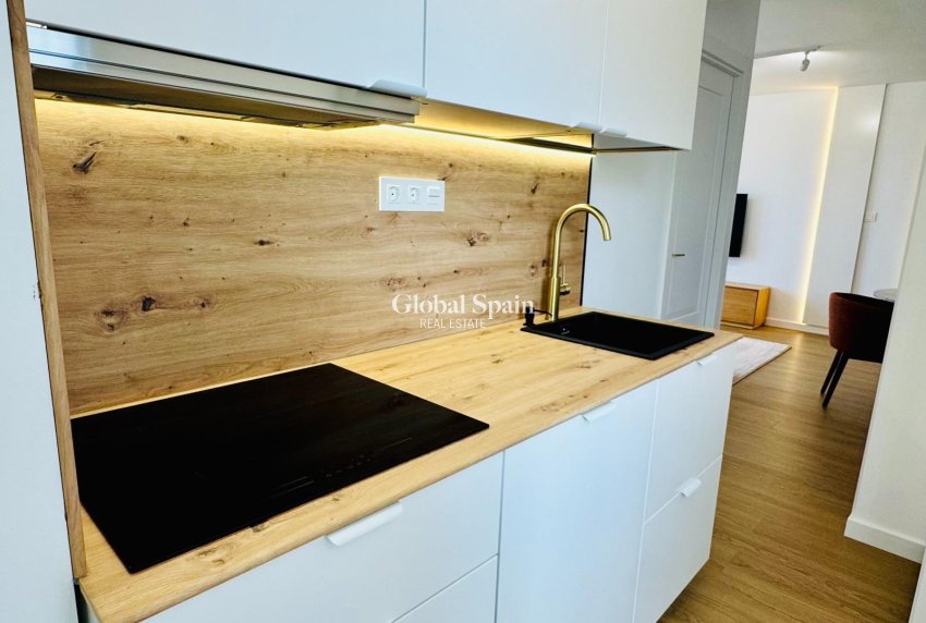Wiederverkauf - PENTHOUSE -
TORREVIEJA - Punta Prima
