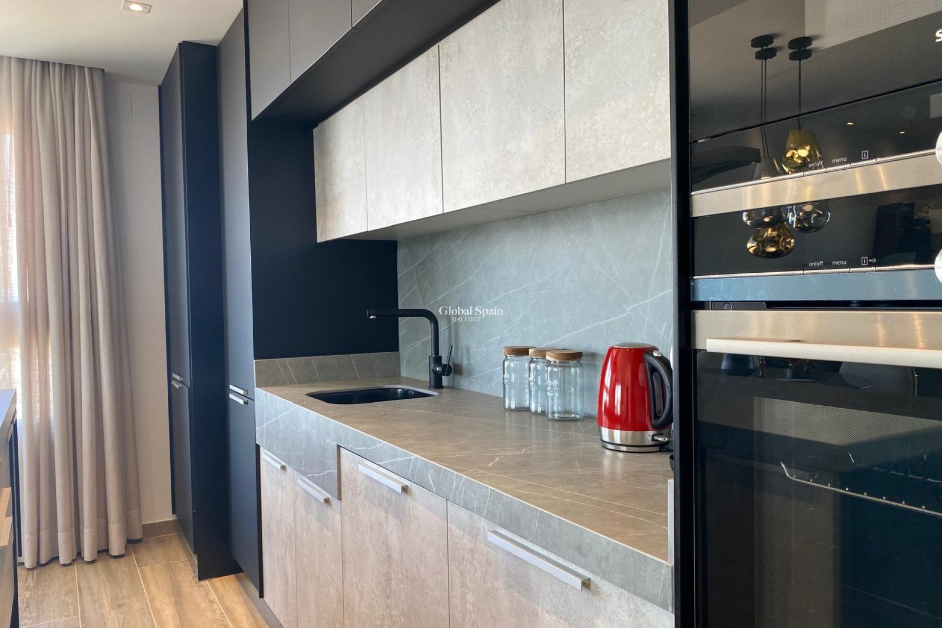 Wiederverkauf - PENTHOUSE -
TORREVIEJA - Punta Prima