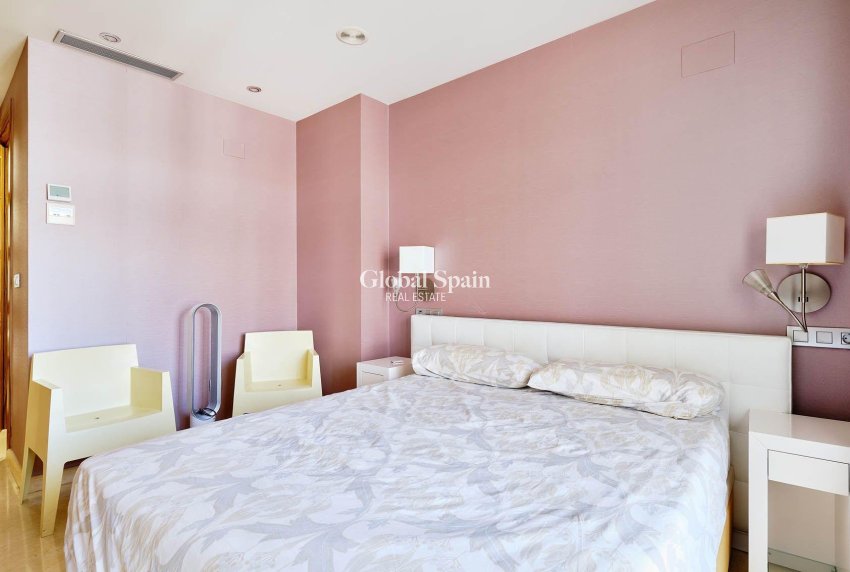 Wiederverkauf - PENTHOUSE -
TORREVIEJA - Torrevieja