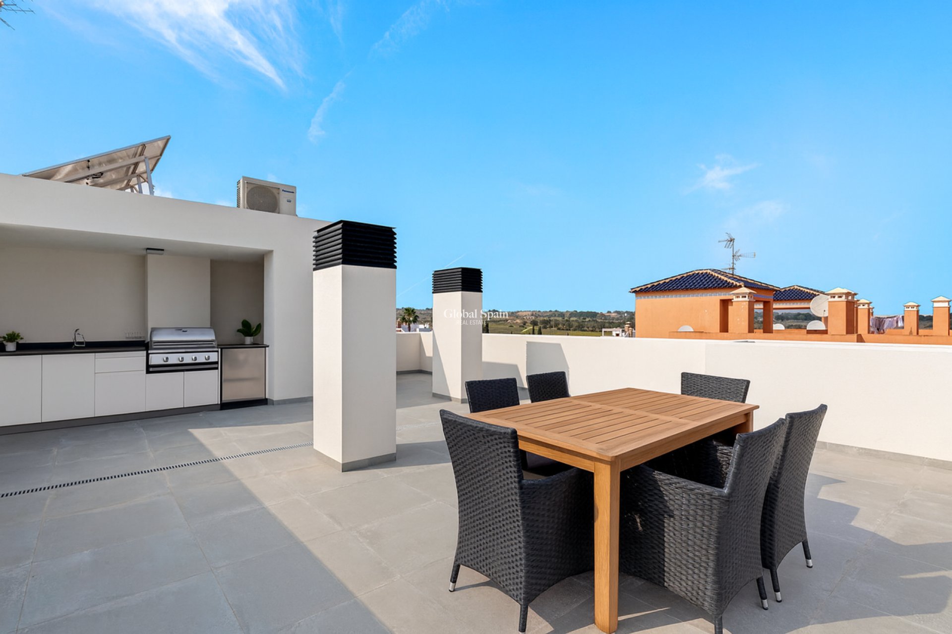 Wiederverkauf - PENTHOUSE -
VILLAMARTÍN - Costa Blanca