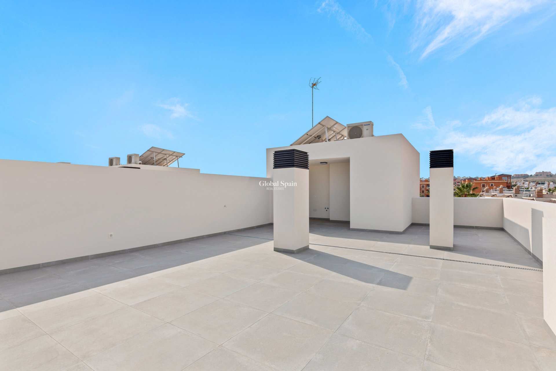 Wiederverkauf - PENTHOUSE -
VILLAMARTÍN - Costa Blanca