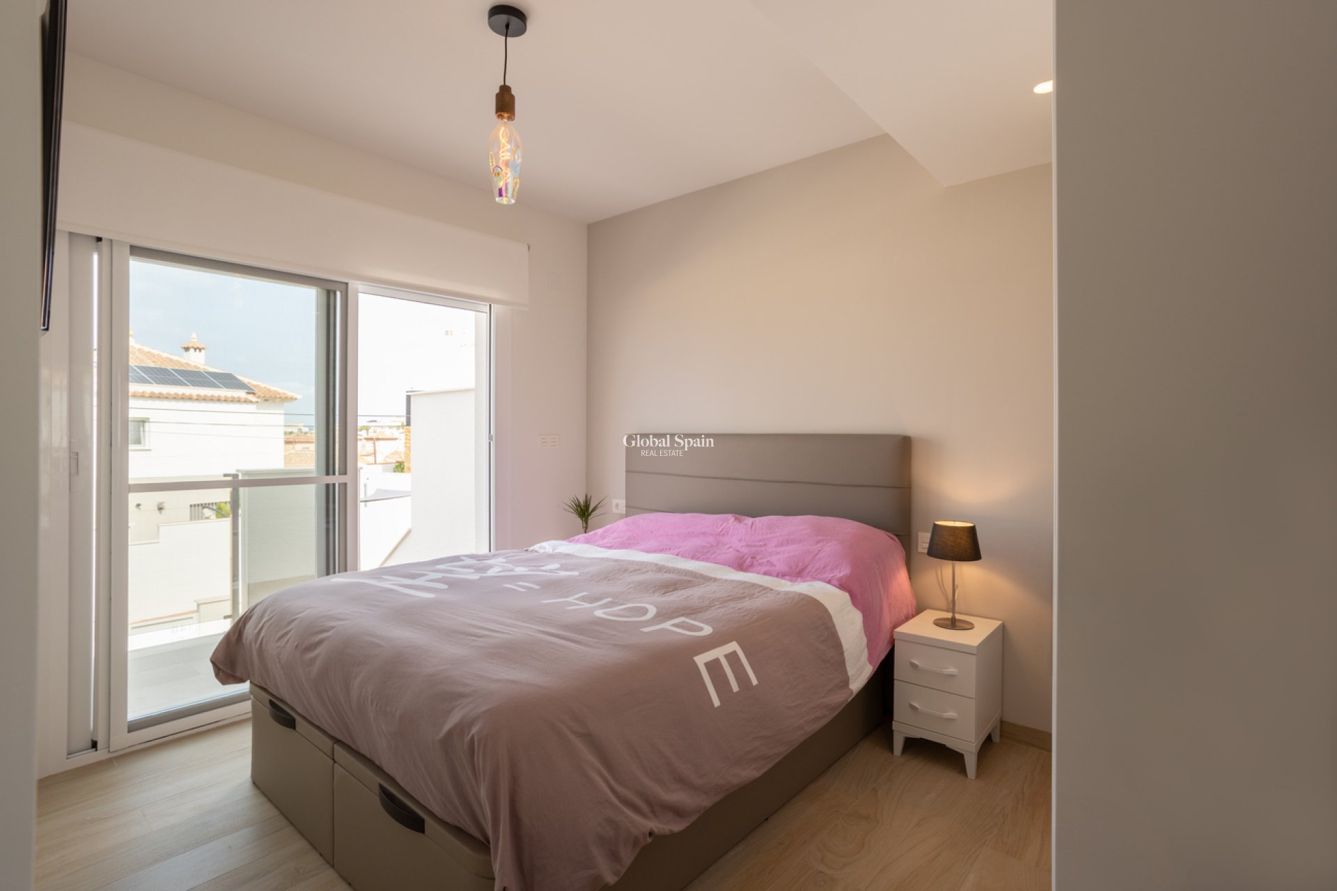 Wiederverkauf - PENTHOUSE -
VILLAMARTÍN - Costa Blanca