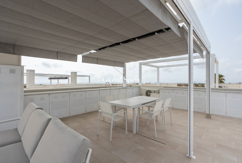 Wiederverkauf - PENTHOUSE -
VILLAMARTÍN - Costa Blanca