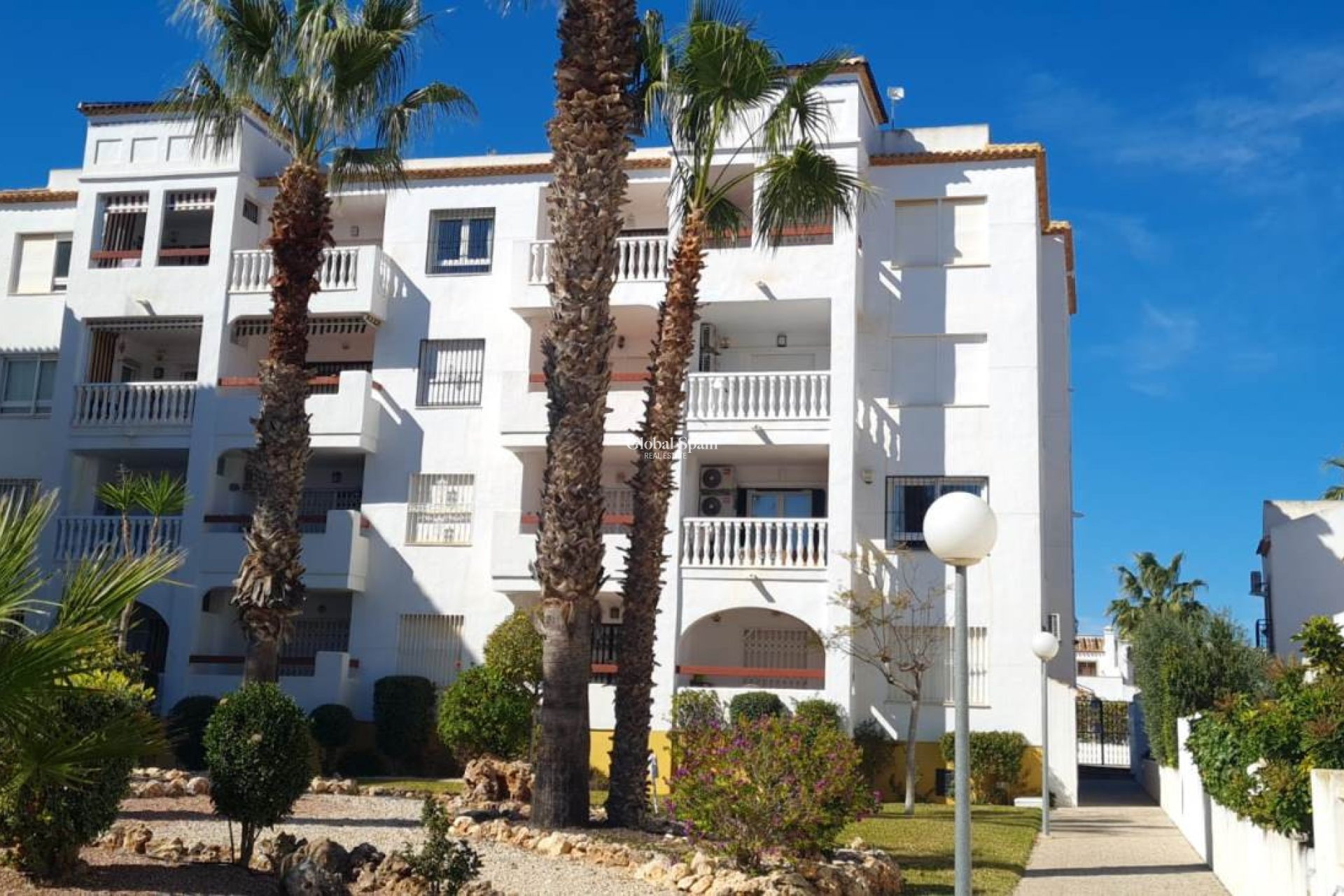 Wiederverkauf - PENTHOUSE -
VILLAMARTÍN - Costa Blanca