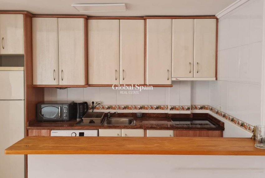 Wiederverkauf - PENTHOUSE -
VILLAMARTÍN - Costa Blanca