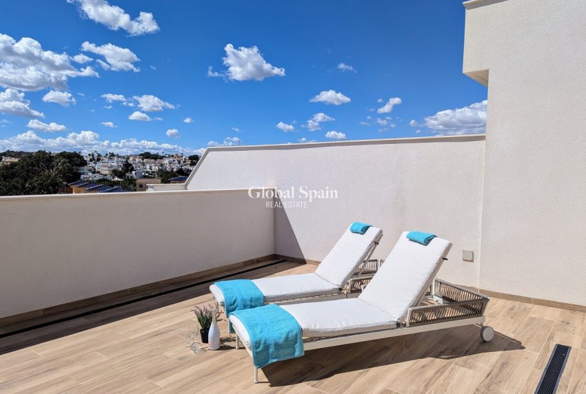 Wiederverkauf - PENTHOUSE -
VILLAMARTÍN - Costa Blanca