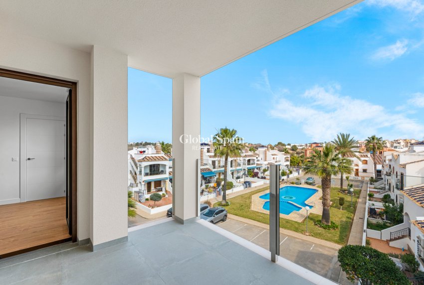 Wiederverkauf - PENTHOUSE -
VILLAMARTÍN - Costa Blanca