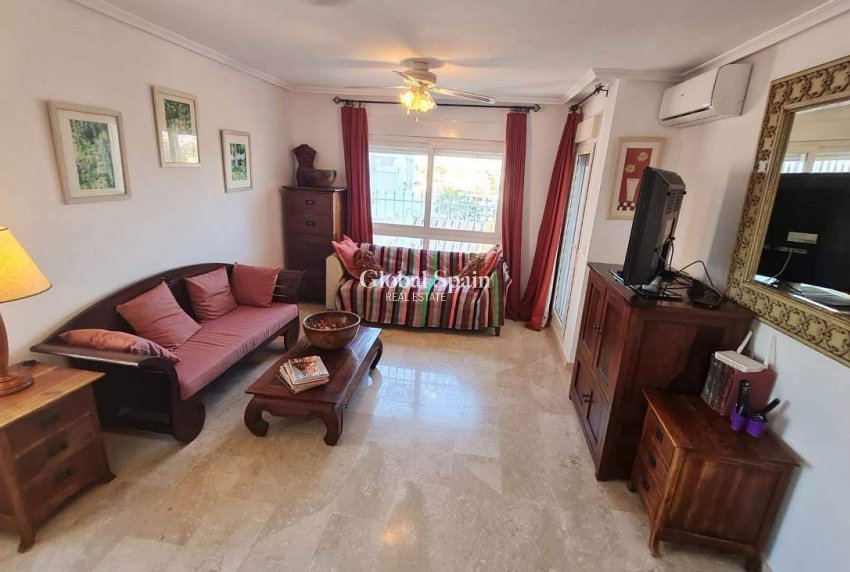 Wiederverkauf - PENTHOUSE -
VILLAMARTÍN - Costa Blanca