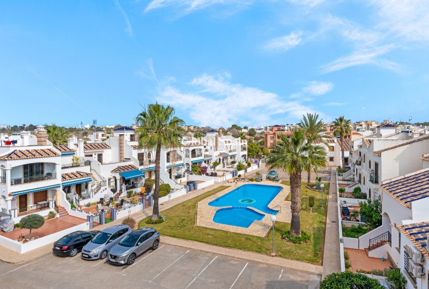 Wiederverkauf - PENTHOUSE -
VILLAMARTÍN - Costa Blanca