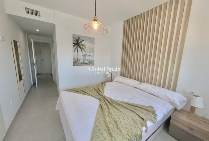 Wiederverkauf - PENTHOUSE -
VILLAMARTÍN - Costa Blanca