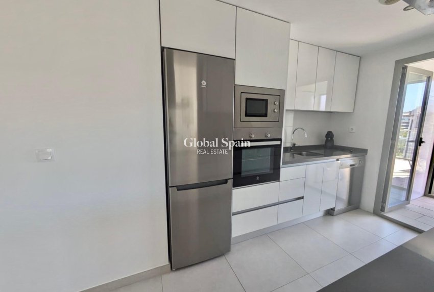 Wiederverkauf - PENTHOUSE -
VILLAMARTÍN - Costa Blanca