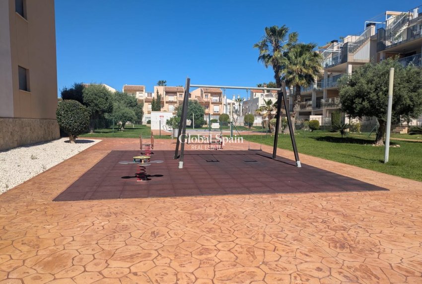 Wiederverkauf - PENTHOUSE -
VILLAMARTÍN - Costa Blanca