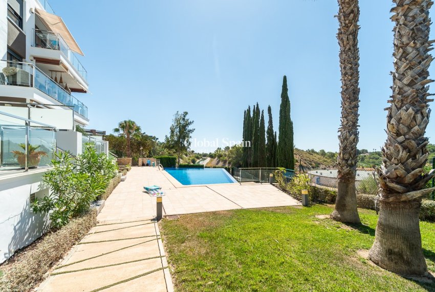 Wiederverkauf - PENTHOUSE -
VILLAMARTÍN - Costa Blanca