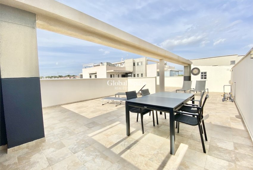 Wiederverkauf - PENTHOUSE -
VILLAMARTÍN - LOS DOLSES