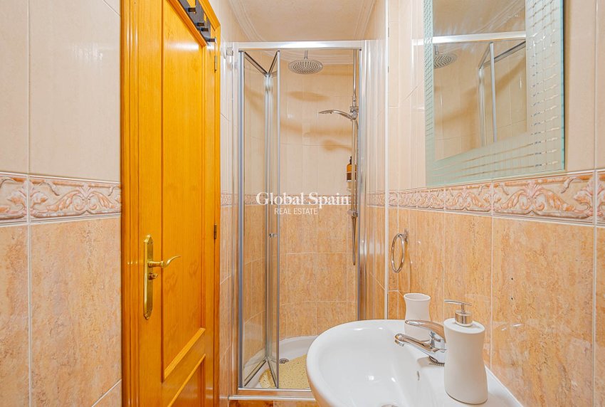 Wiederverkauf - Quatro-Haus -
ORIHUELA COSTA - Lomas de Cabo Roig