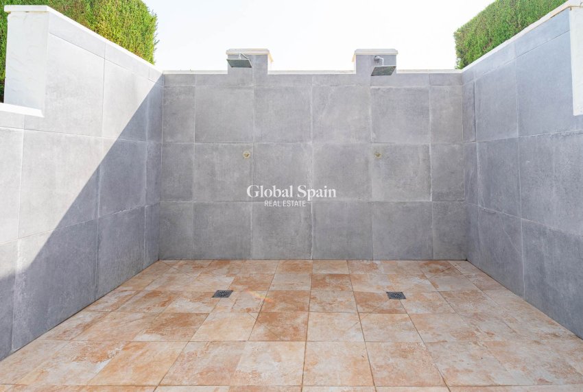 Wiederverkauf - Quatro-Haus -
ORIHUELA COSTA - Lomas de Cabo Roig