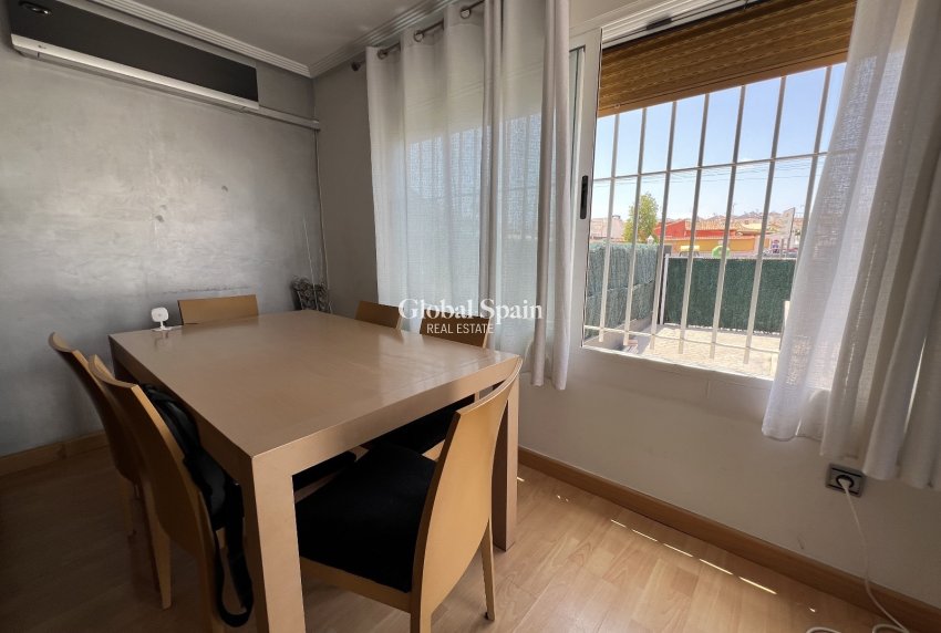 Wiederverkauf - Reihenhaus -
TORREVIEJA - Costa Blanca Sur