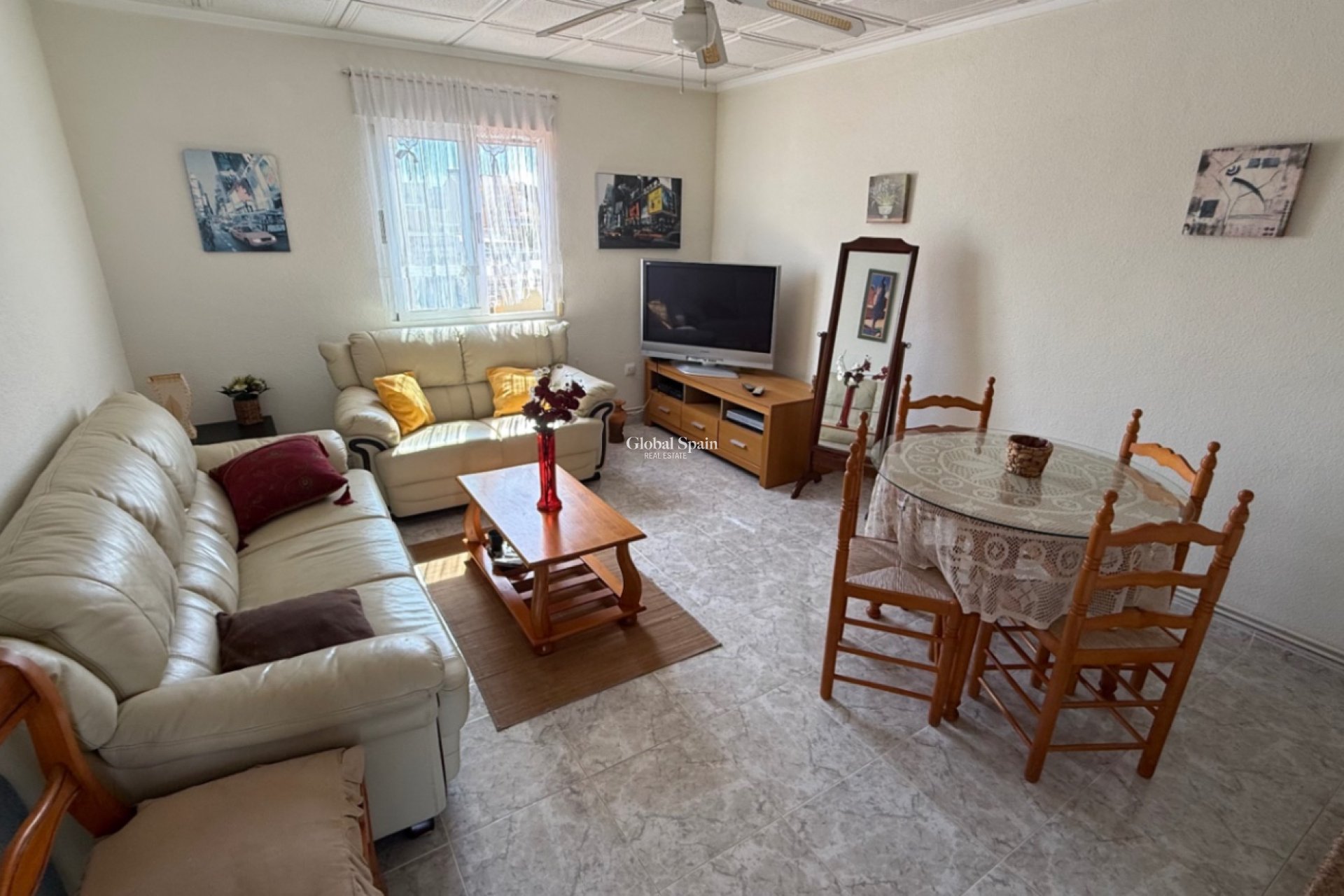 Wiederverkauf - Reihenhaus -
TORREVIEJA - Costa Blanca Sur