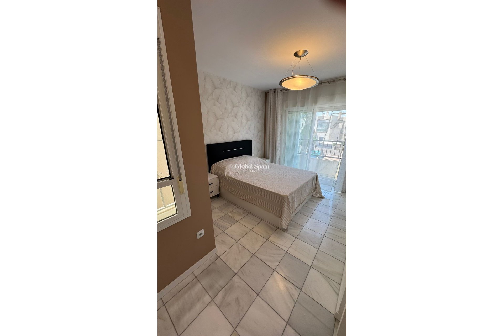 Wiederverkauf - Reihenhaus -
TORREVIEJA - Costa Blanca Sur