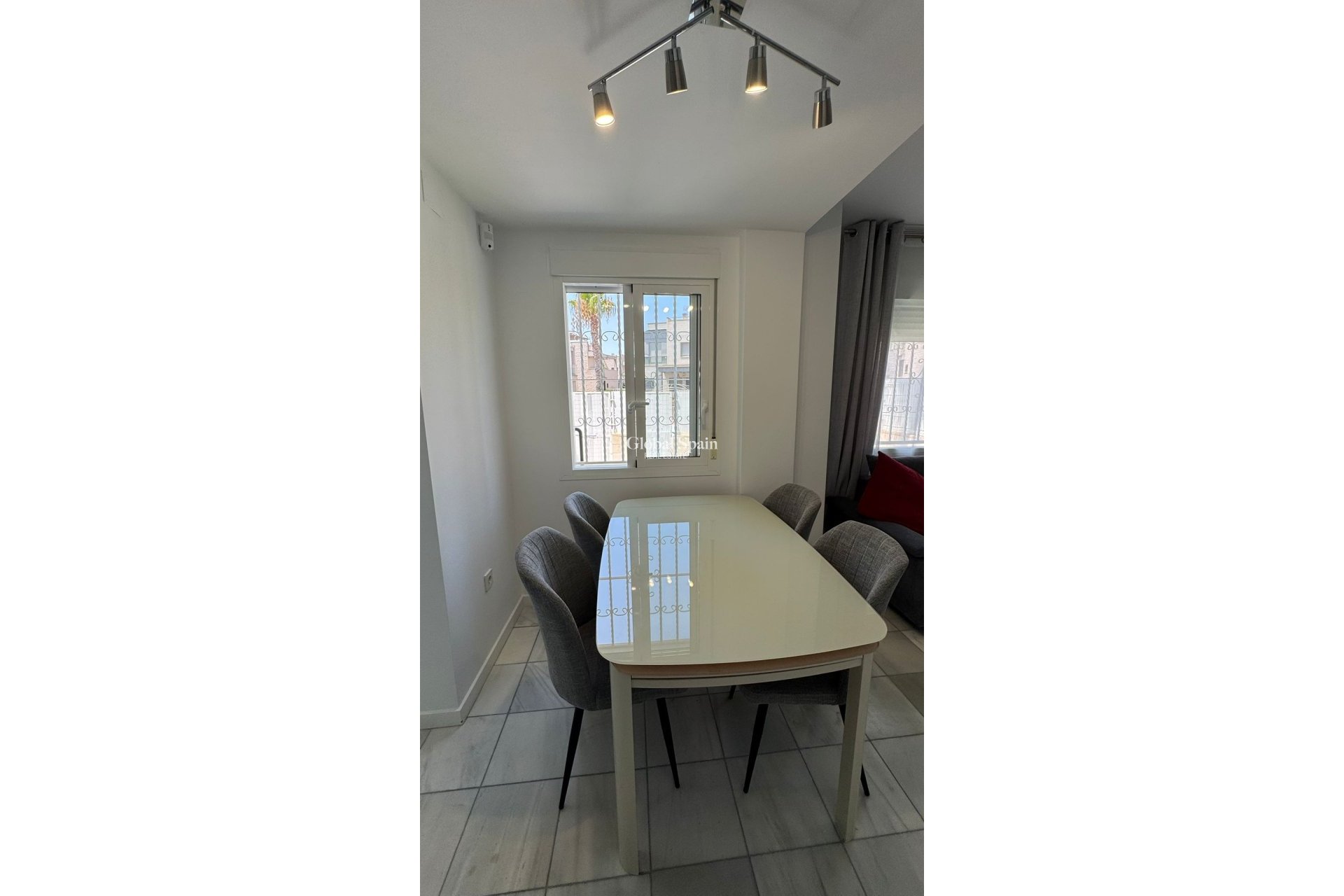 Wiederverkauf - Reihenhaus -
TORREVIEJA - Costa Blanca Sur