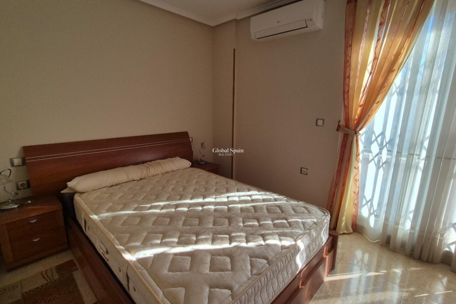 Wiederverkauf - Reihenhaus -
TORREVIEJA - Costa Blanca Sur