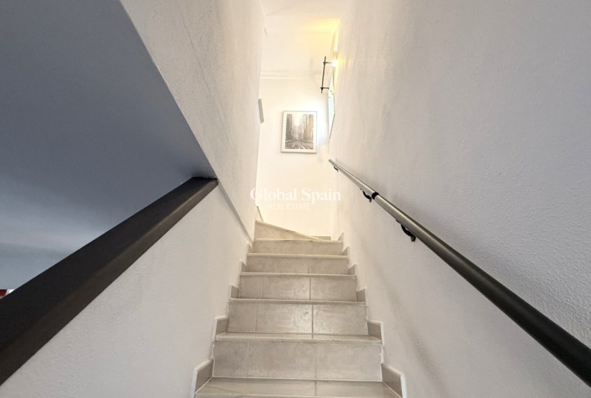 Wiederverkauf - Reihenhaus -
TORREVIEJA - Costa Blanca Sur