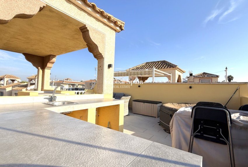 Wiederverkauf - Reihenhaus -
TORREVIEJA - Costa Blanca Sur