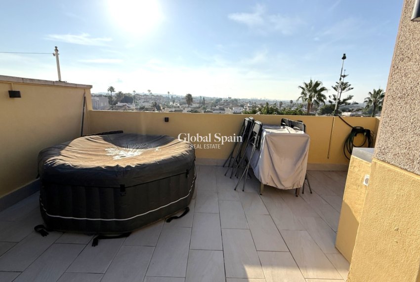 Wiederverkauf - Reihenhaus -
TORREVIEJA - Costa Blanca Sur