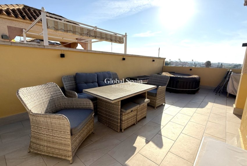 Wiederverkauf - Reihenhaus -
TORREVIEJA - Costa Blanca Sur