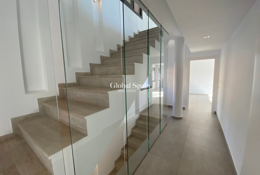 Wiederverkauf - Unabhängiges Chalet -
Calpe - Calpe urbanizaciones