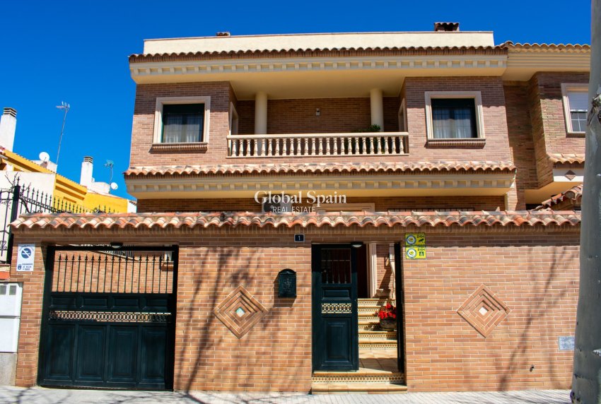 Wiederverkauf - VILLA -
ALBACETE - Hellin