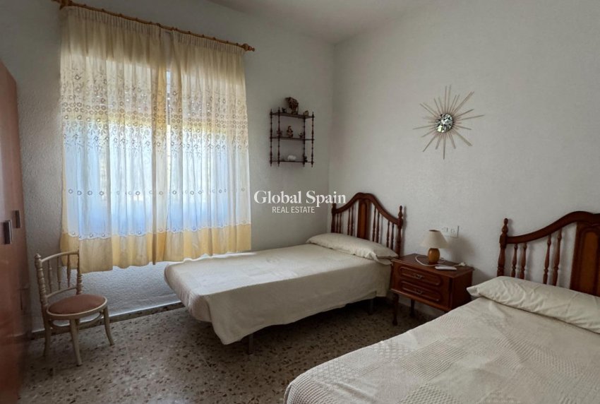 Wiederverkauf - VILLA -
ALBATERA - Partida Lomas