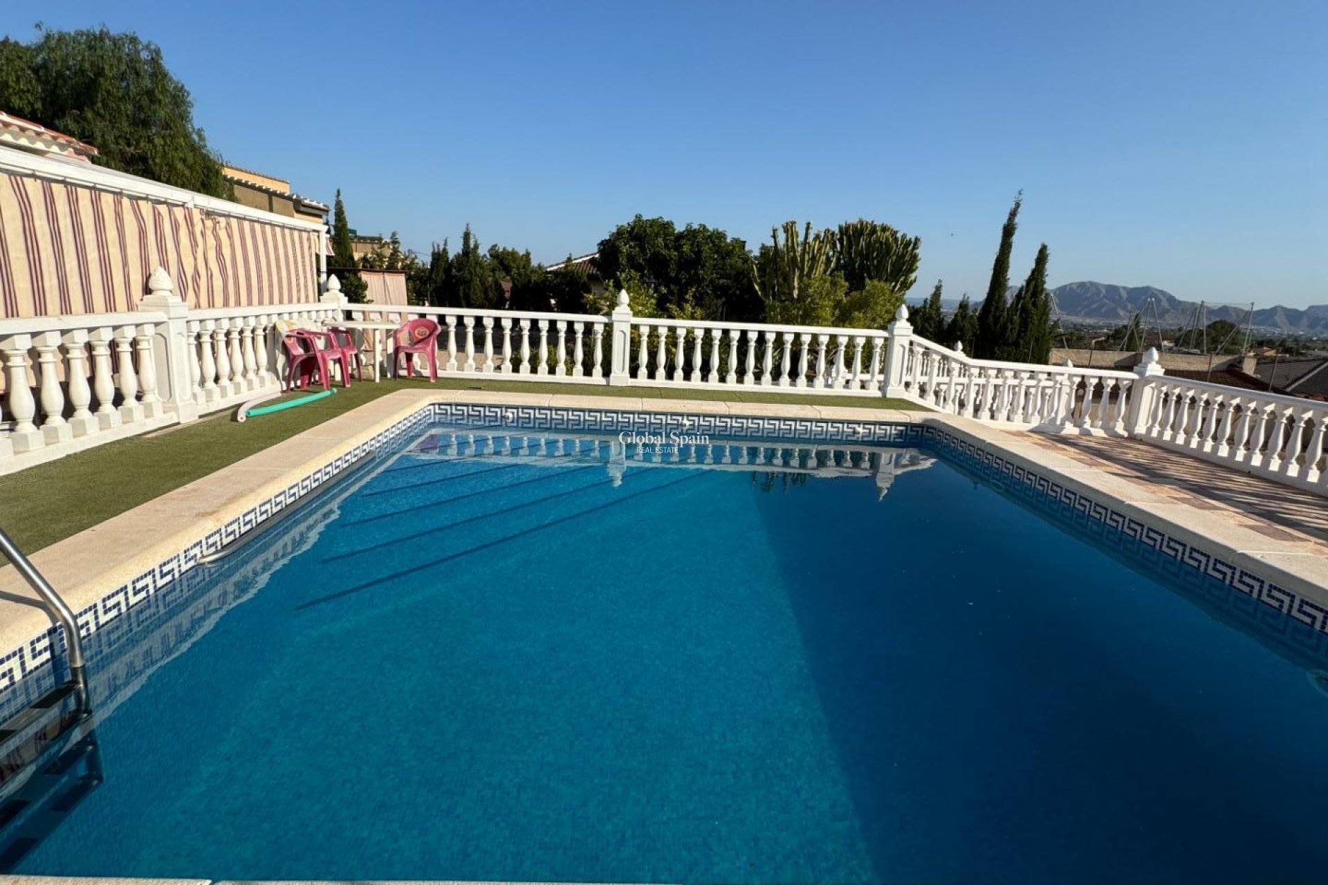 Wiederverkauf - VILLA -
ALBATERA - Partida Lomas