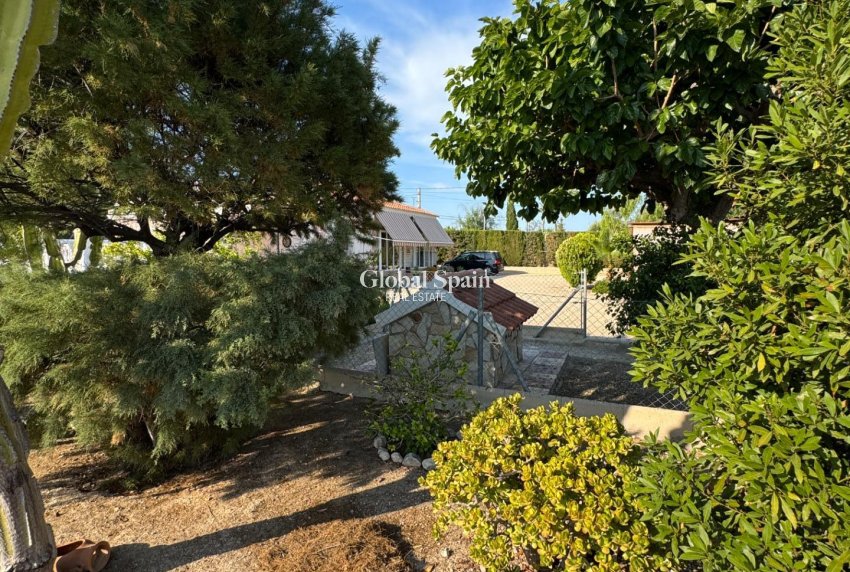 Wiederverkauf - VILLA -
ALBATERA - Partida Lomas