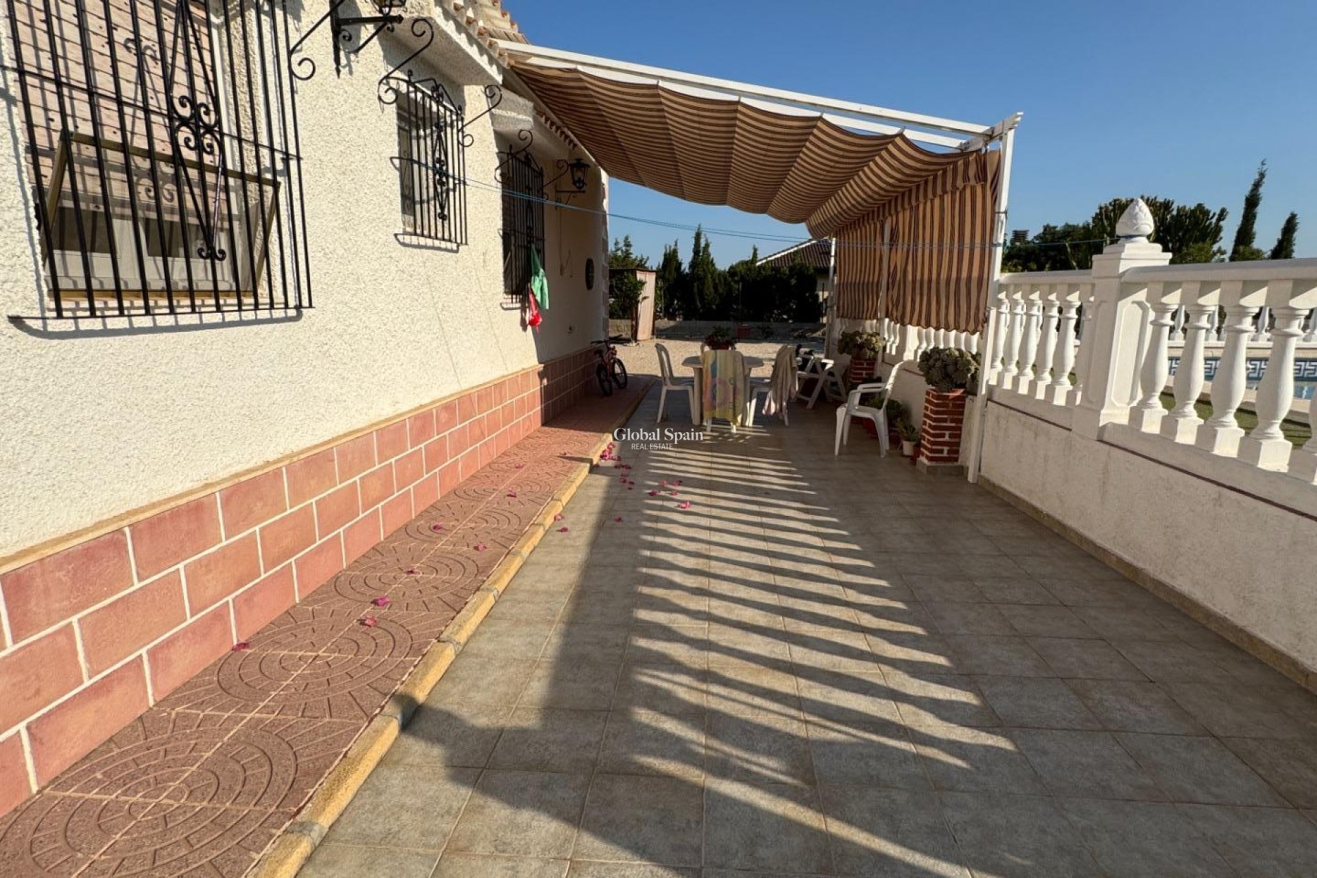 Wiederverkauf - VILLA -
ALBATERA - Partida Lomas