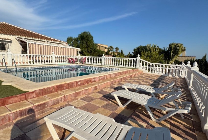Wiederverkauf - VILLA -
ALBATERA - Partida Lomas