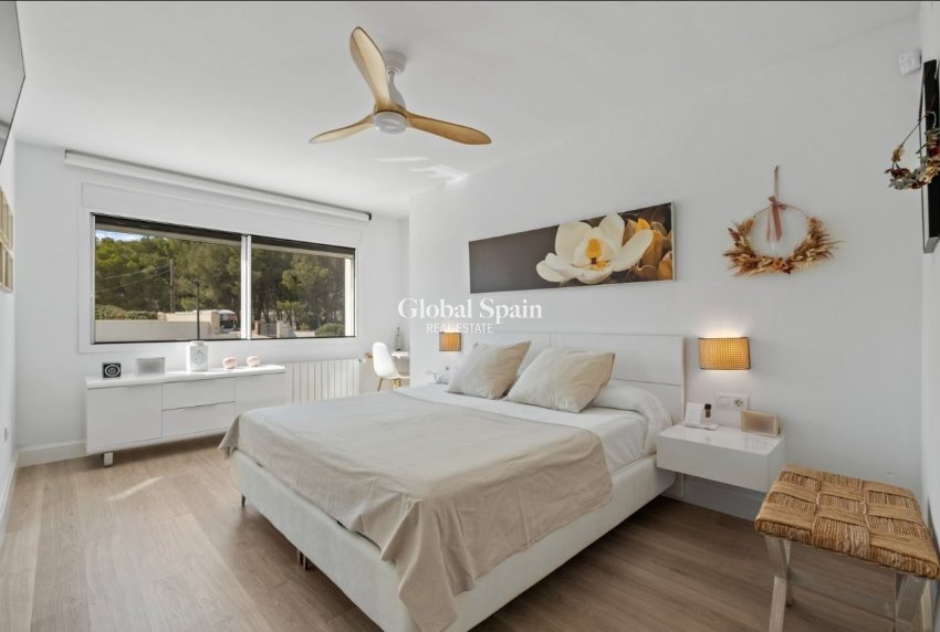 Wiederverkauf - VILLA -
ALFAZ DEL PI - Costa Blanca