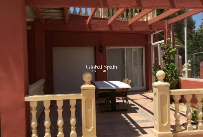 Wiederverkauf - VILLA -
ALFAZ DEL PI - Costa Blanca