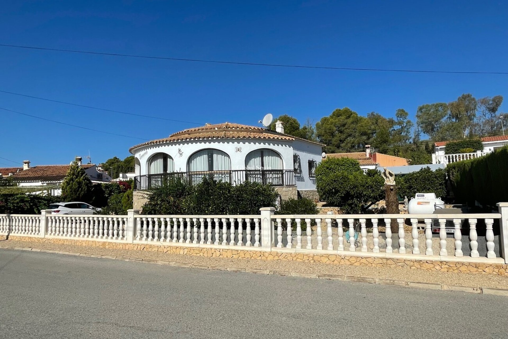Wiederverkauf - VILLA -
ALFAZ DEL PI - Costa Blanca