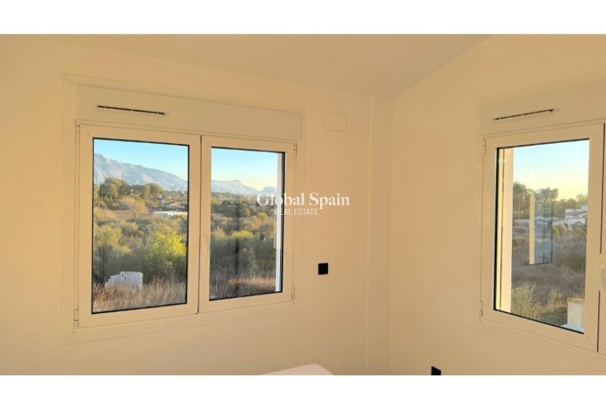 Wiederverkauf - VILLA -
ALFAZ DEL PI - Costa Blanca