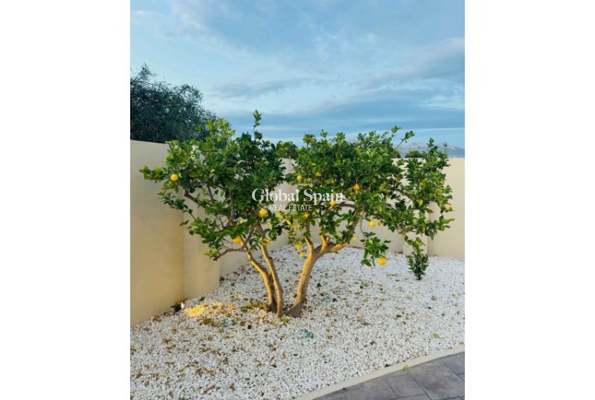 Wiederverkauf - VILLA -
ALFAZ DEL PI - Costa Blanca