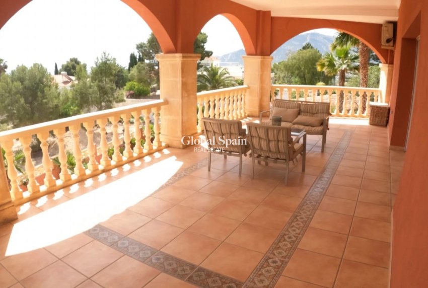 Wiederverkauf - VILLA -
ALFAZ DEL PI - Costa Blanca