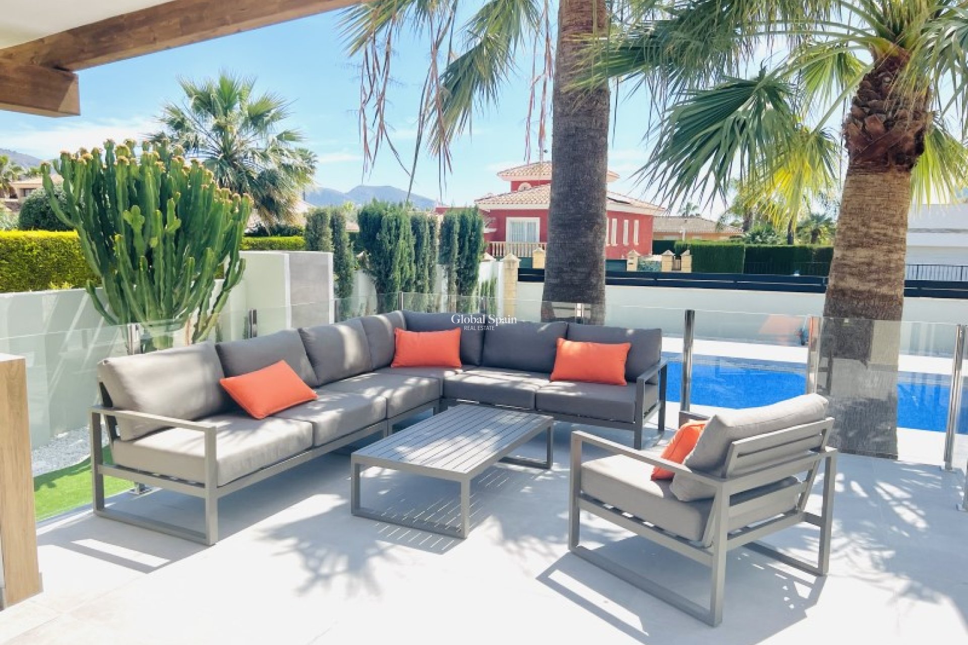 Wiederverkauf - VILLA -
ALFAZ DEL PI - Costa Blanca