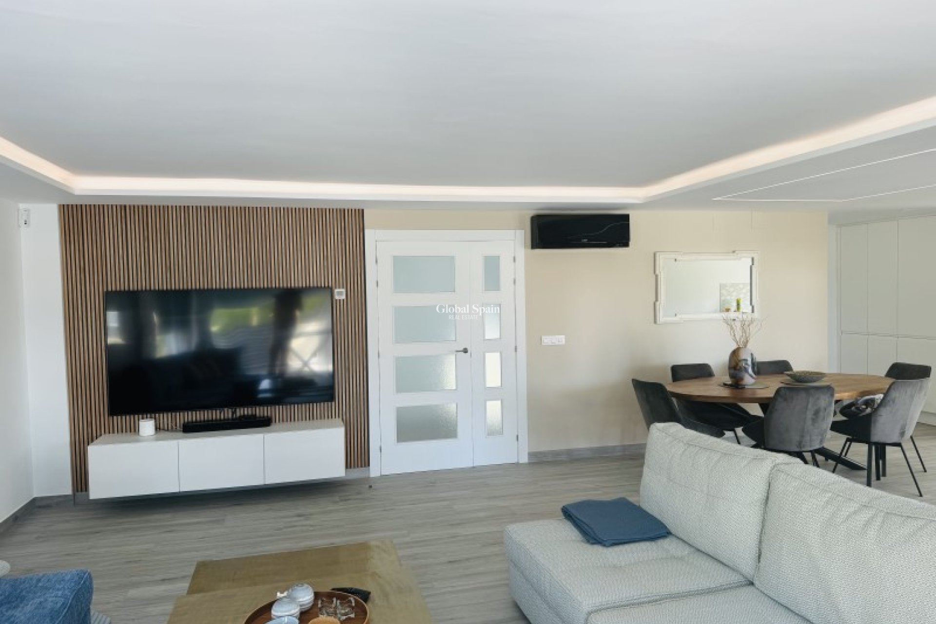 Wiederverkauf - VILLA -
ALFAZ DEL PI - Costa Blanca