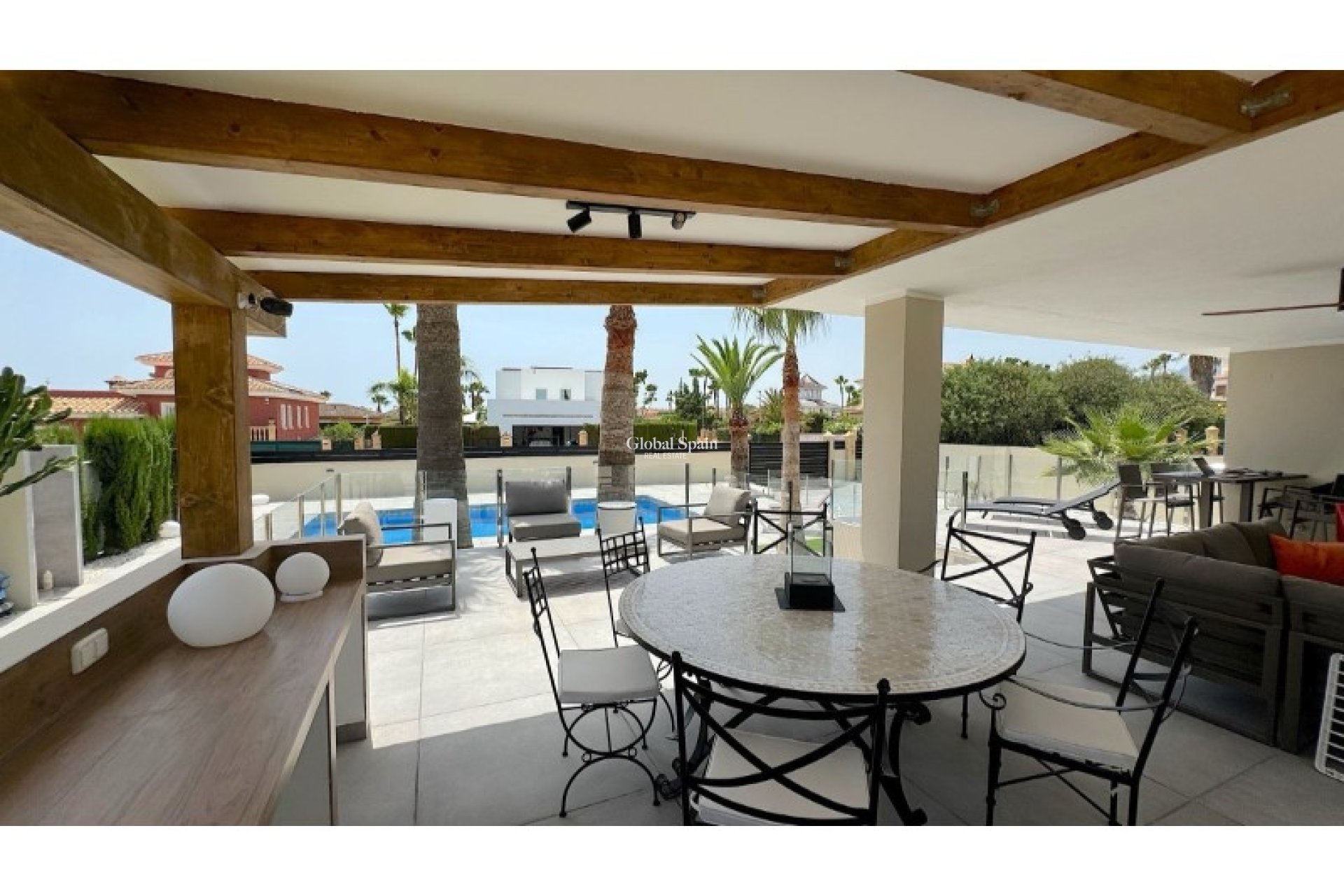 Wiederverkauf - VILLA -
ALFAZ DEL PI - Costa Blanca