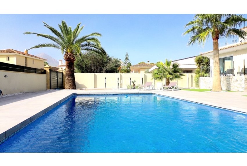 Wiederverkauf - VILLA -
ALFAZ DEL PI - Costa Blanca