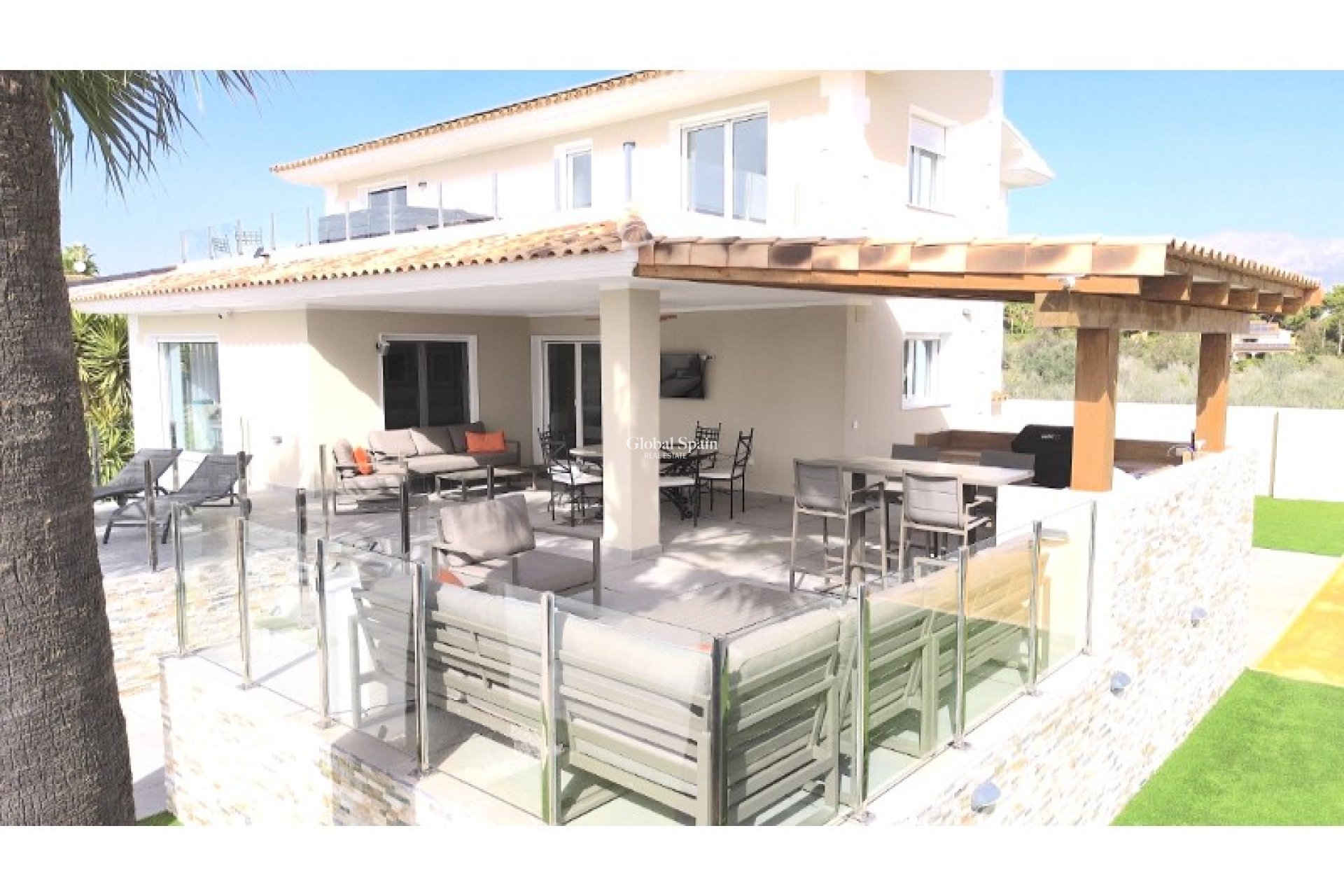Wiederverkauf - VILLA -
ALFAZ DEL PI - Costa Blanca