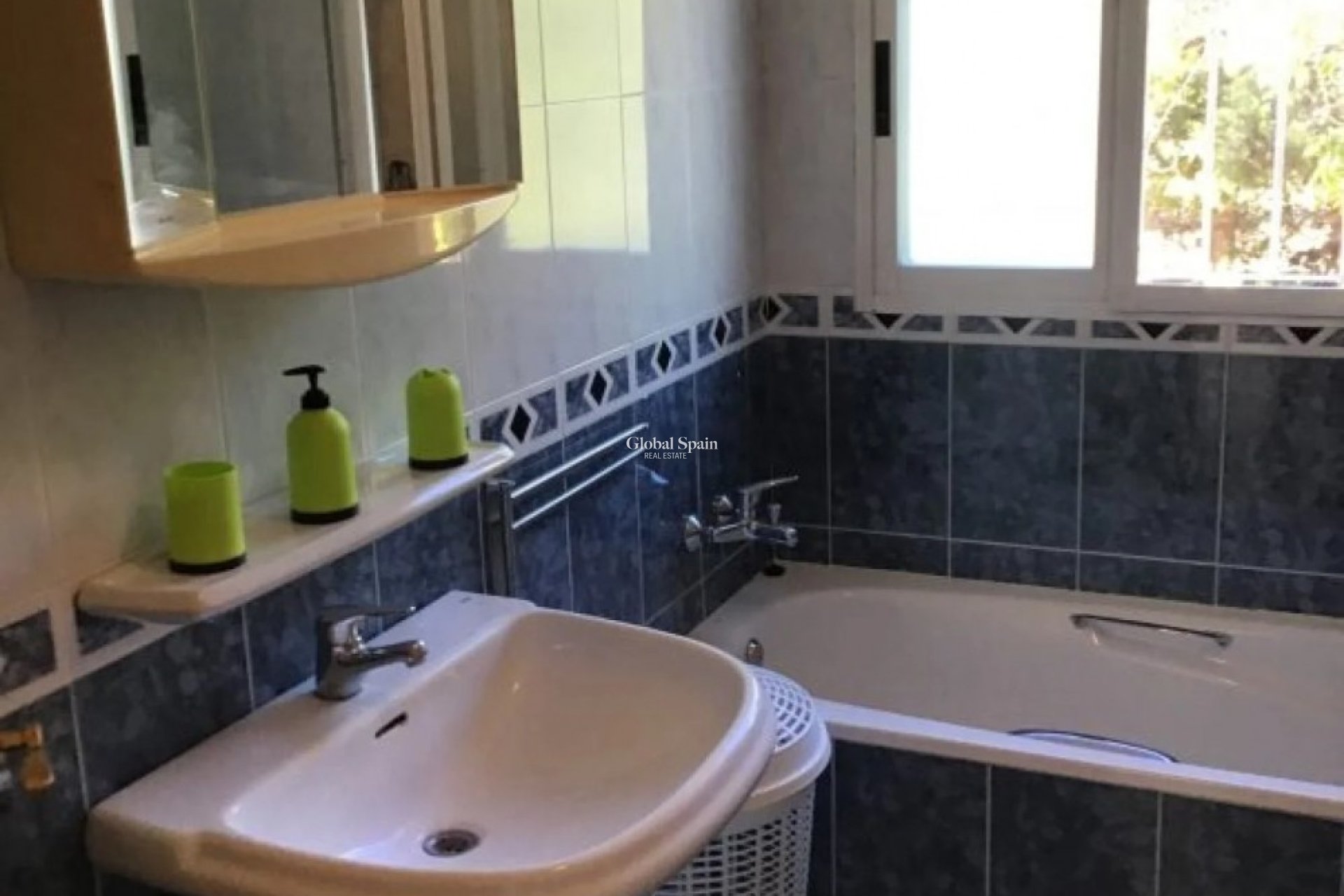 Wiederverkauf - VILLA -
ALFAZ DEL PI - Costa Blanca
