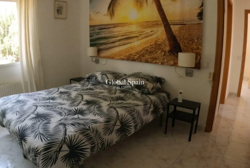 Wiederverkauf - VILLA -
ALFAZ DEL PI - Costa Blanca