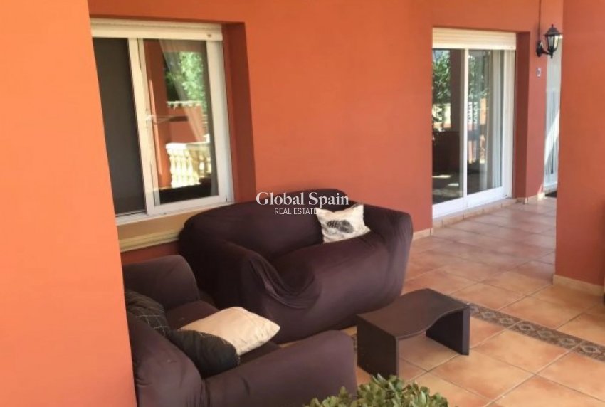 Wiederverkauf - VILLA -
ALFAZ DEL PI - Costa Blanca